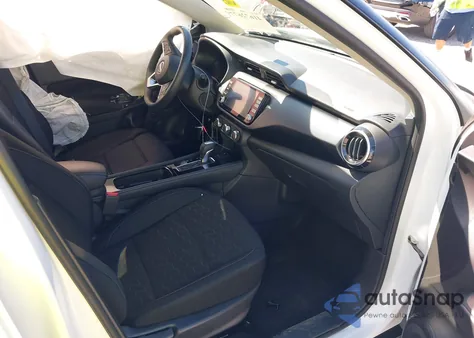 2023 Nissan Kicks Sv Xtronic Cvt из США, поврежденный, VIN 3N1CP5CV6PL533452